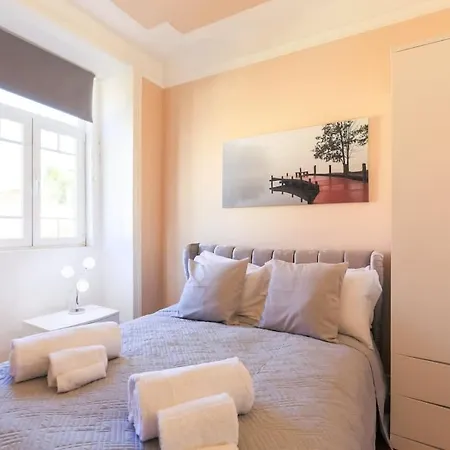 Apartament Airy Lapa 2 Bedroom River And Bridge Views Ac Lizbona