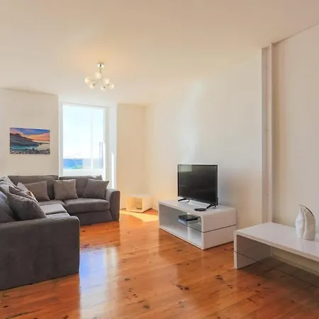 Airy Lapa 2 Bedroom River And Bridge Views Ac Apartament