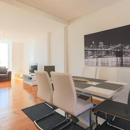 Airy Lapa 2 Bedroom River And Bridge Views Ac * Lisboa