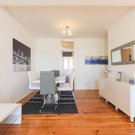 Airy Lapa 2 Bedroom River And Bridge Views Ac * Lizbona