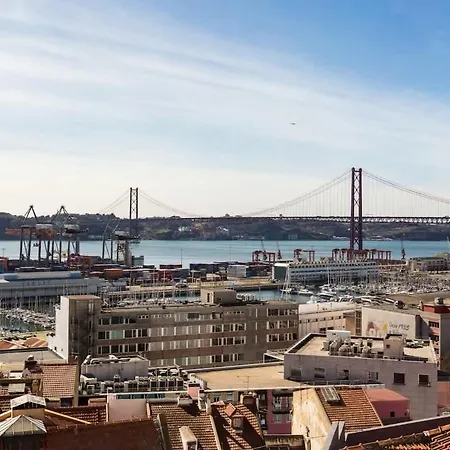 Airy Lapa 2 Bedroom River And Bridge Views Ac * Lissabon