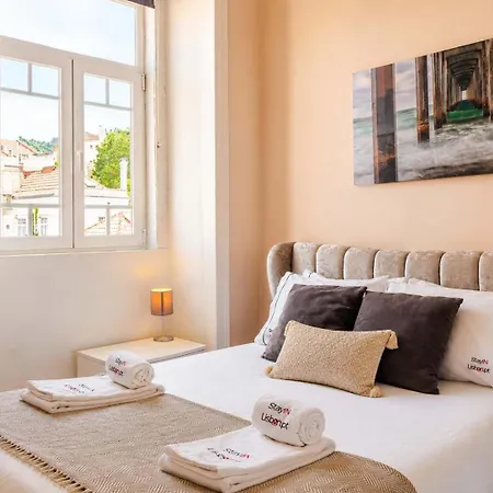 Airy Lapa 2 Bedroom River And Bridge Views Ac Lissabon