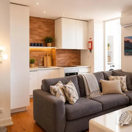 Apartment Airy Lapa 2 Bedroom River And Bridge Views Ac Lissabon
