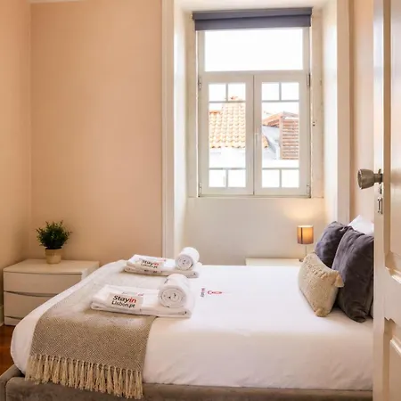 Airy Lapa 2 Bedroom River And Bridge Views Ac Lissabon